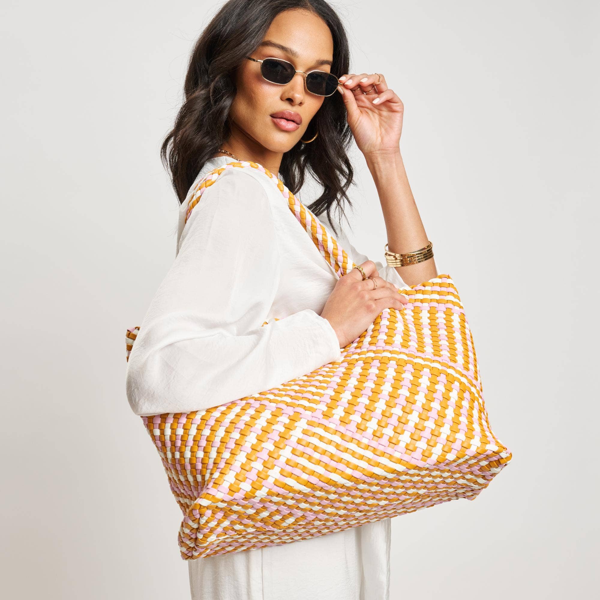 Moda Luxe - Vendita all'ingrosso Borsa tote - Donna - Borsa tote intrecciata in pelle vegana Solana89