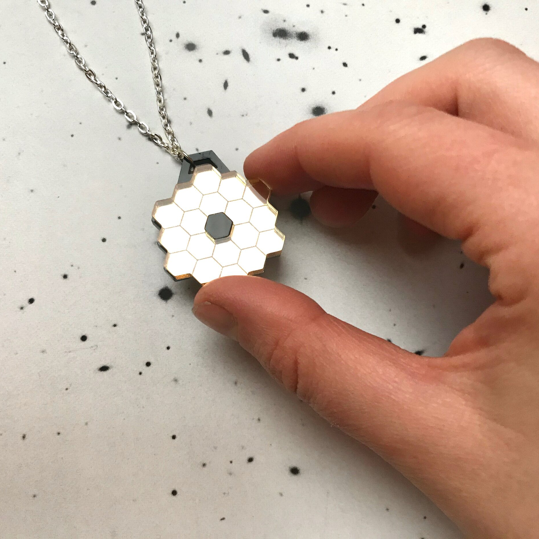 Cepheid Studio - Vendita all'ingrosso Collana con ciondolo/pendaglio - Collana JWST1