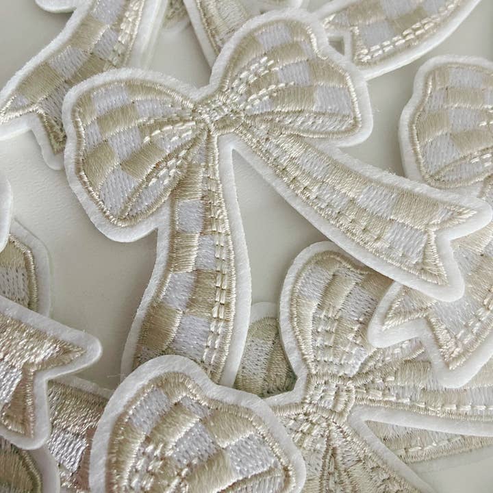 TEELUX - Wholesale Patch - 2" Checkered BEIGE Bow - Embroidered Hat Patch2