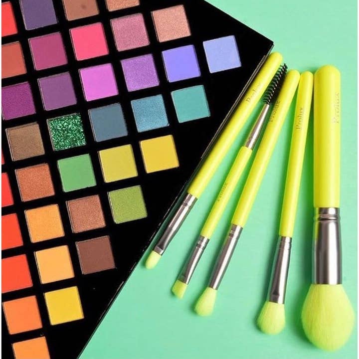 VIAI Beauty - Wholesale Makeup Brush Set - Deluxe 5 Piece Neon Brush Set1