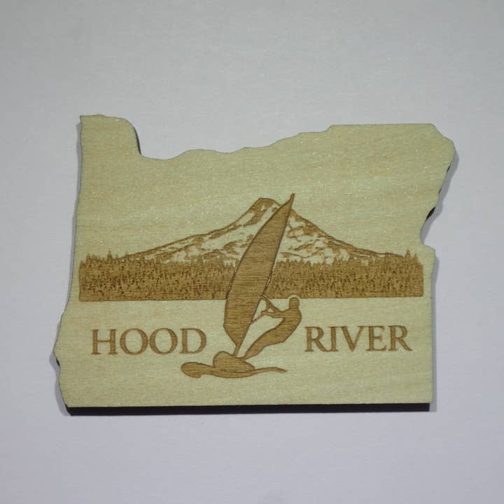 Aimant en bois Oregon Windsurfer - Personnalisable pour la vente par Lighthouse Gift Company