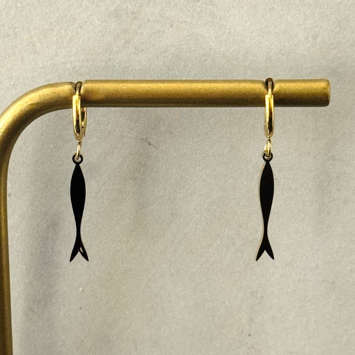 Cassette Barcelona - Wholesale Hoop Earrings - Minimal Stainless Steel Fish Hoop Earrings
