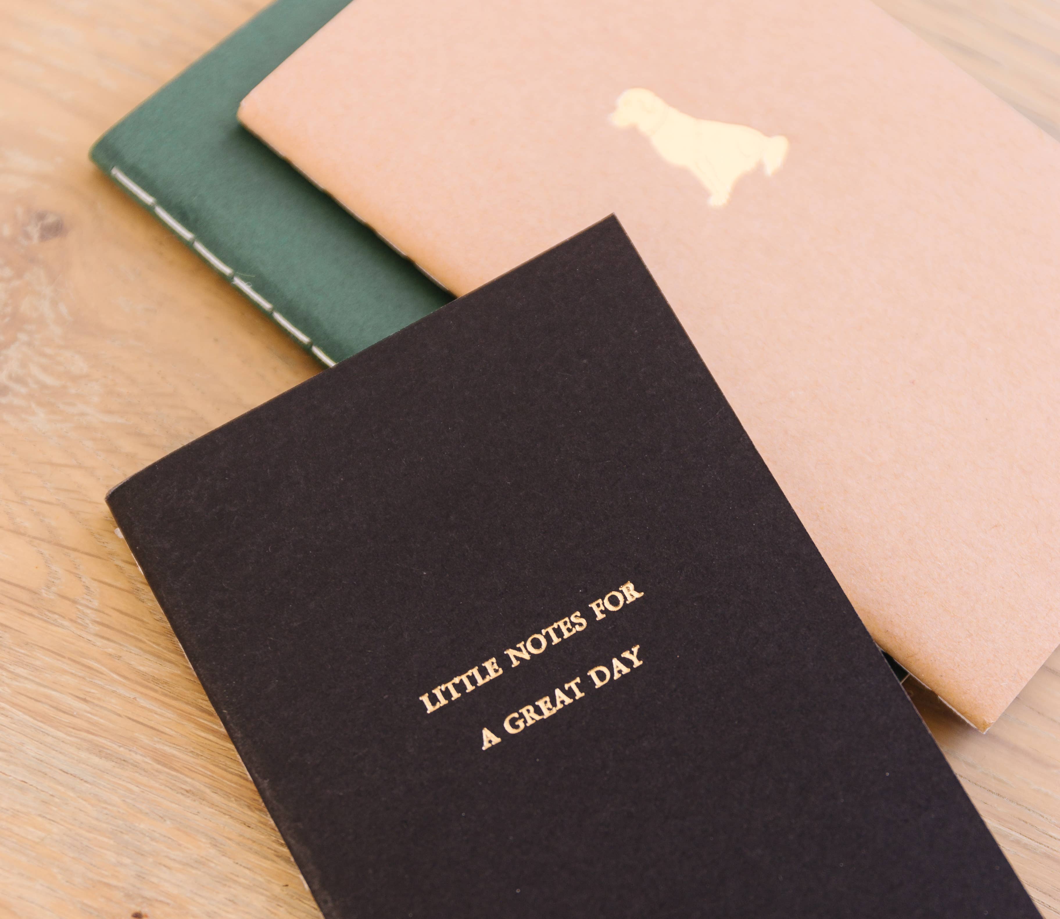 Studio Portmanteau - Vente Cahiers - Mini carnet de notes au point de selle gaufré avec texte personnalisé9