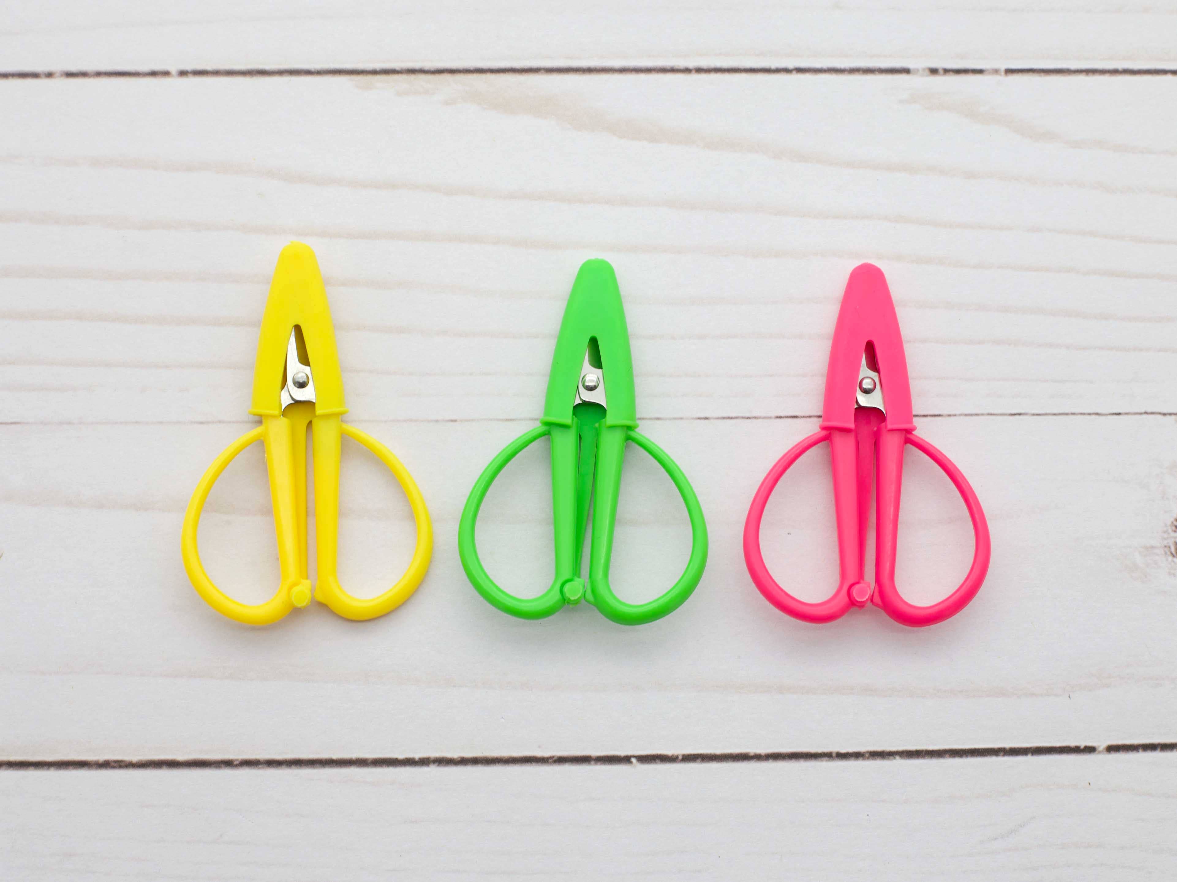 Fox & Pine Stitches - Wholesale Knitting/Crochet Supplies - Mini Scissors2
