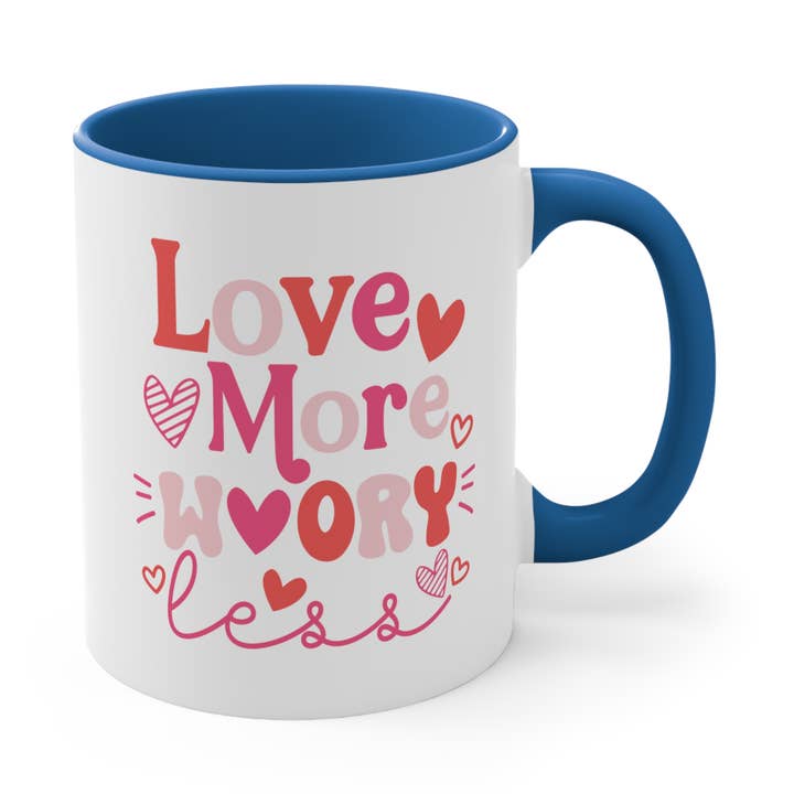 Kaffeebecher „Love More Worry Less“, Tasse zum Valentinstag für den Großhandel von Lucky Avocado