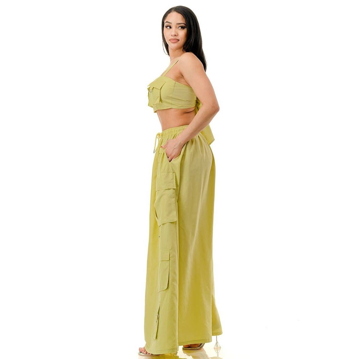 Esmeray Clothing – Großhandel Set aus Oberteil und Rock – Damen – das Urban Explorer Ensemble7