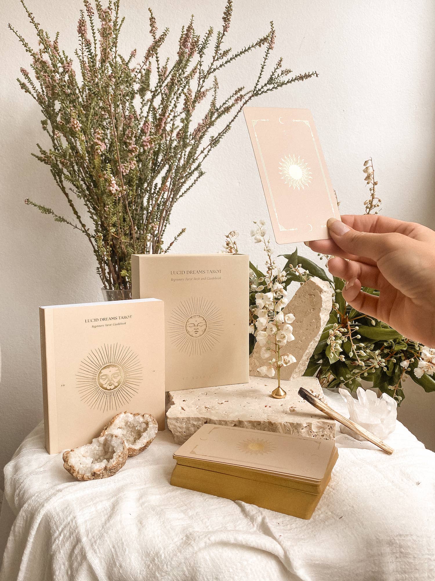 ST SOLEIL - Wholesale Tarot Cards - Lucid Dreams Beginners Tarot Deck ED IV, Beige9