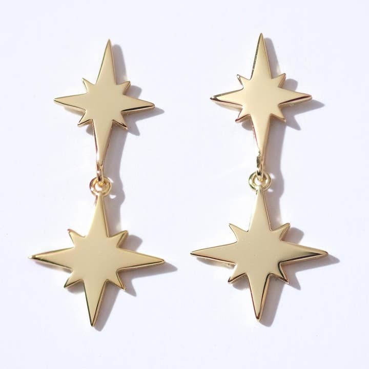 Essenciais Finos - Brincos pendentes com estrela dupla por atacado de Sleepy Mountain