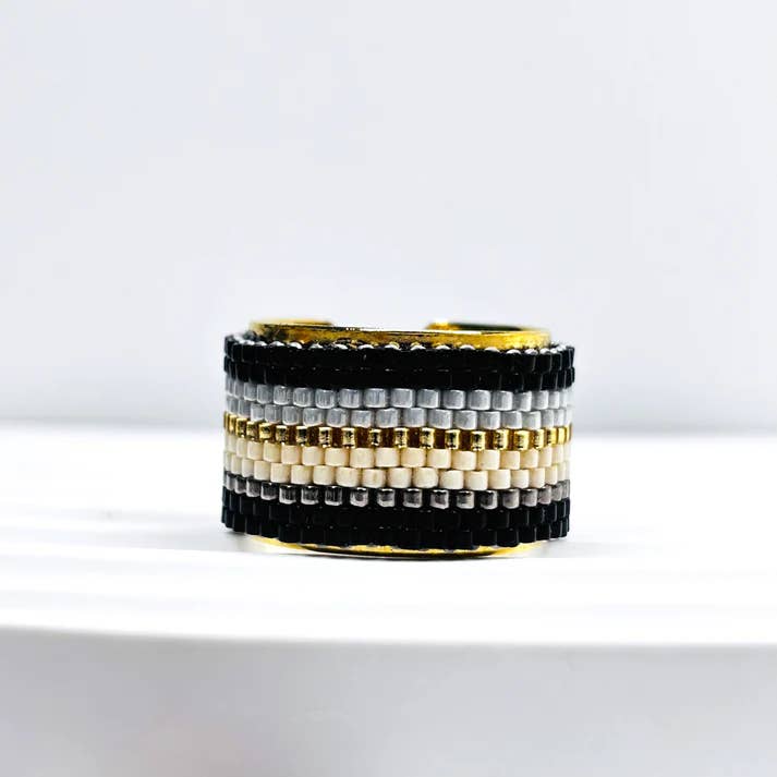 Chiamaka Miyuki Verstellbarer Ring für den Großhandel von Bellalu Jewelry and Accessories