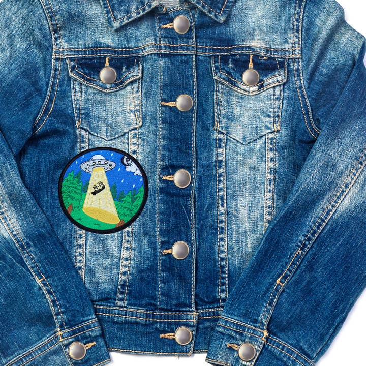 Project Pinup - Wholesale Patch - UFO Alien Cow Abduction Embroidered Iron On Patch