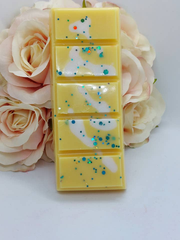 Wax melt snap bar, coco colada (part of our cocktail collection) for wholesale by My Girl and Me designs