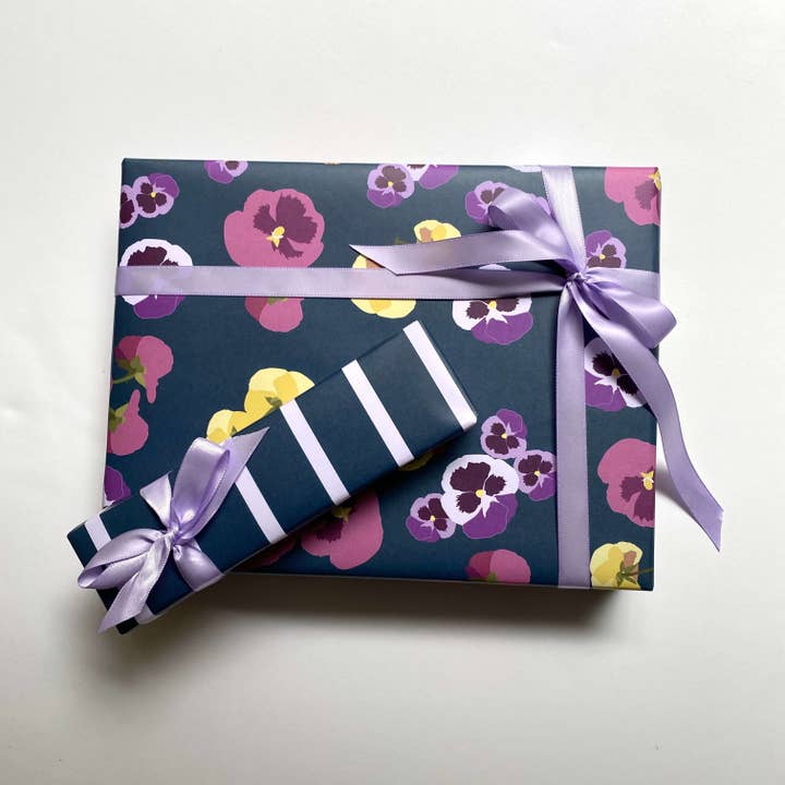 Ballard & Prescott - Wholesale Flat Wrap - Pansy Wrapping Paper2