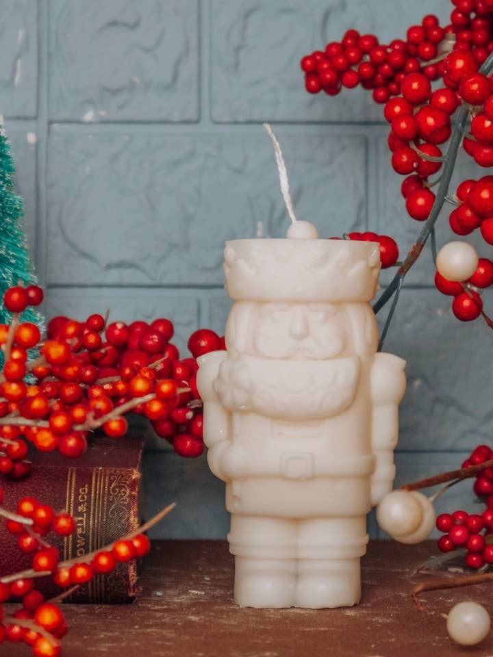 VELA QUEBRA-NOZES | PILAR por atacado de A Pleasant Thought