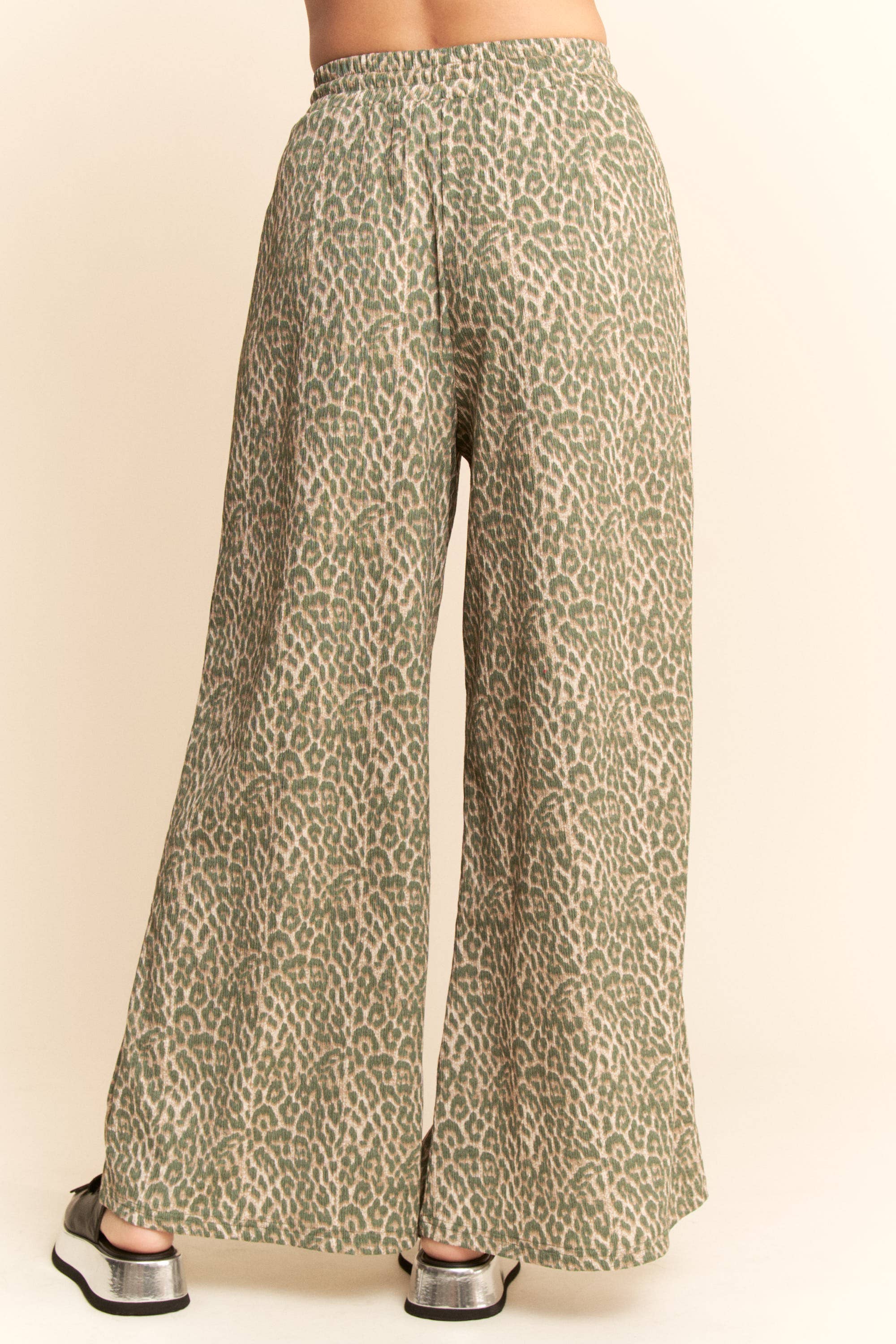 Davi & Dani - Wholesale Pants - Women's - WAIST STRING LEOPARD PRINTED STRAIGHT LONG  PANTS9