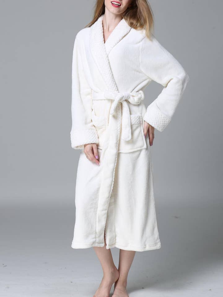 Flanell-Fleece-Bademantel Langer Morgenmantel Hausbekleidung für den Großhandel von HIDDENBRAND