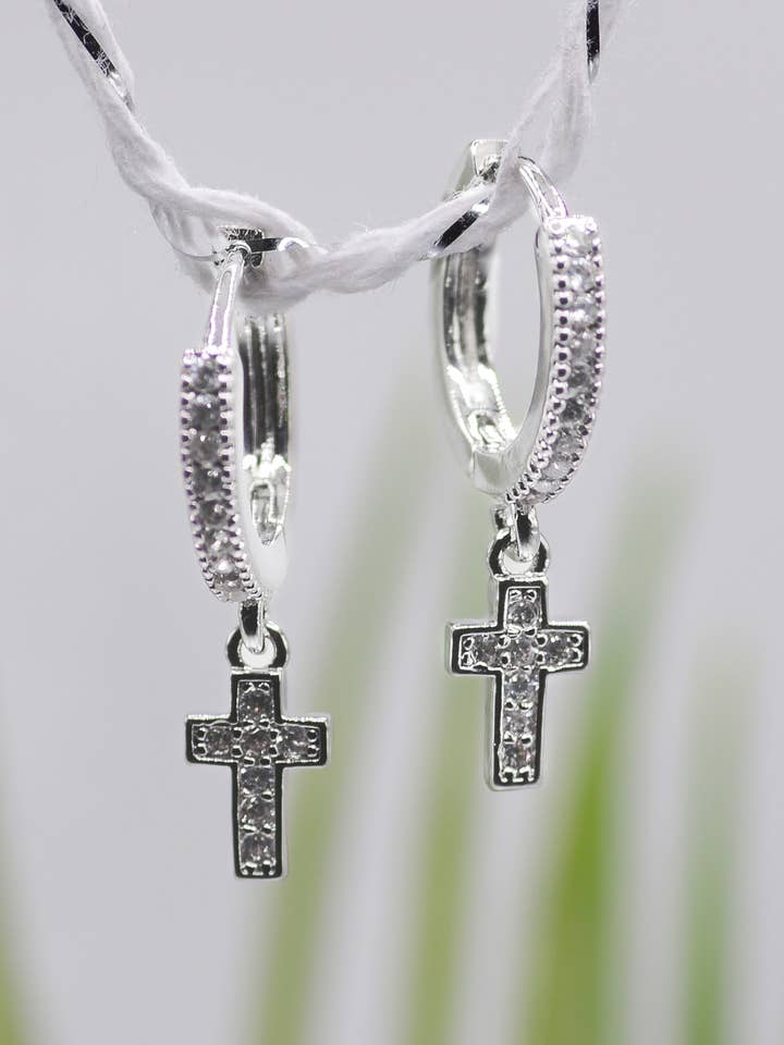 Brinco Argola Cruz - Brincos Eden Merry por atacado de Eden Merry Jewelry by James Lawrence