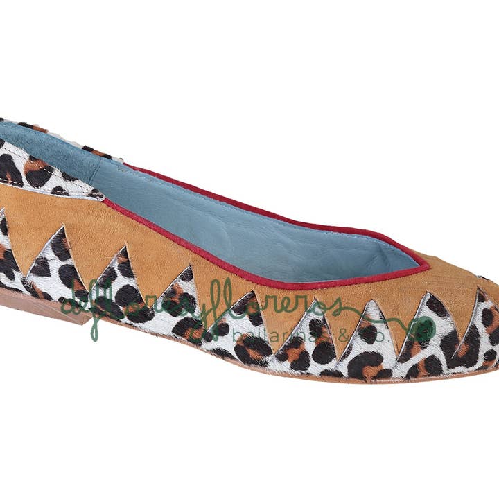 jaguar dancer hunting for wholesale by Deflores y Floreros SLU