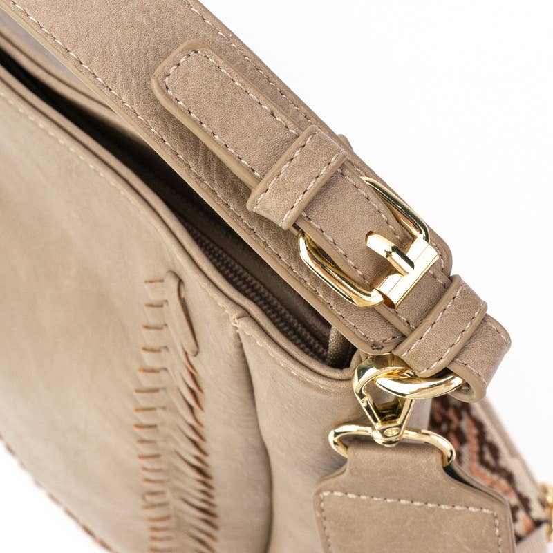 Babs + Birdie – Großhandel Messenger Bag – Damen – The Harper | Kuriertasche mit Kreuzstich9