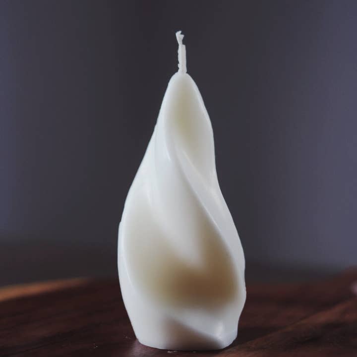 Studio Billie - Wholesale Novelty candle - Rae Candle Candle1