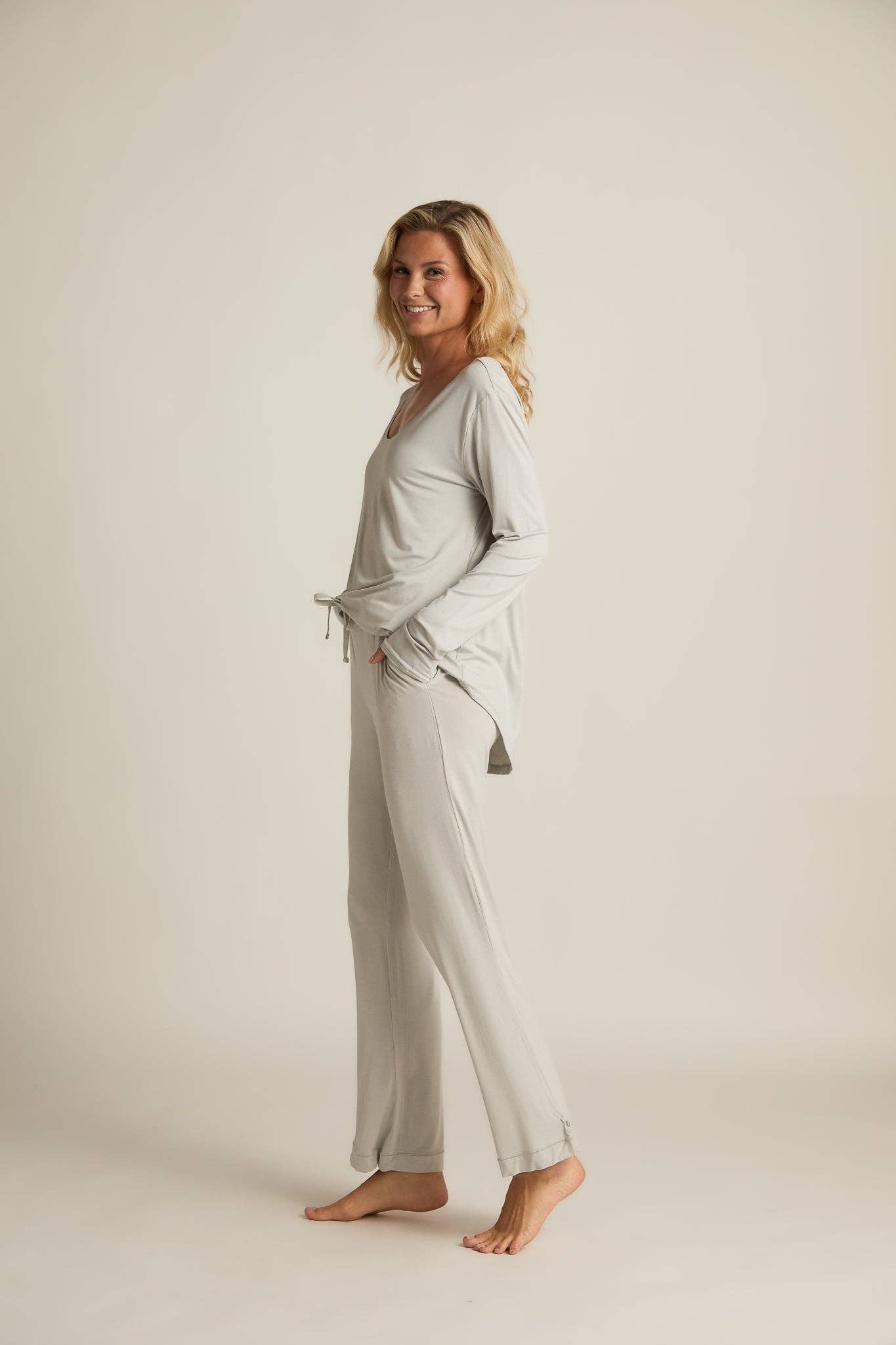 Faceplant Dreams - Wholesale Sleepwear Bottom - Women's - Long Lounge Pant25