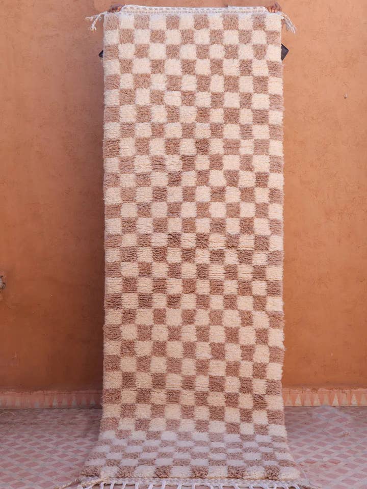 Tapis Berbère Couloir Béni Ouarain Damiers Beige - 250 x 83 cm pour la vente par Néda
