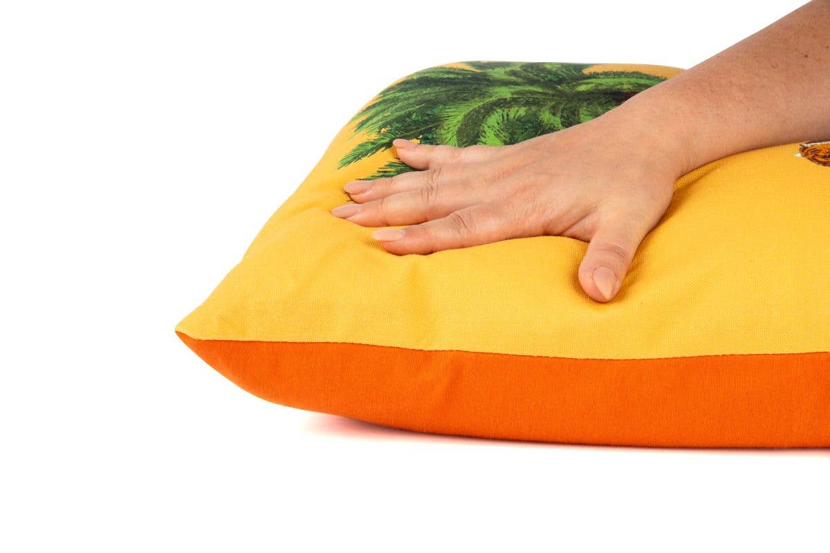 Bergamaschi & Vimercati S.p.a. - Wholesale Throw/Decorative Pillow - Le Cirque Du Marrakech, Decorative Cushion Cirque Tiger 45X454