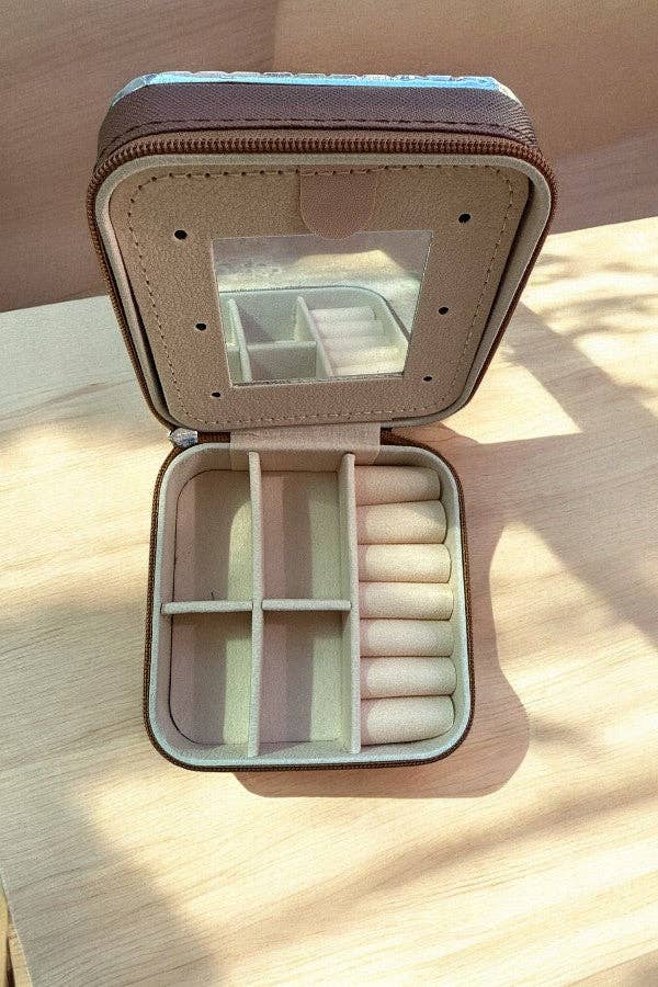 Andrea Bijoux - Wholesale Jewelry Box/Organizer - WESTERN PATTERN METAL PLATE JEWELRY BOX4