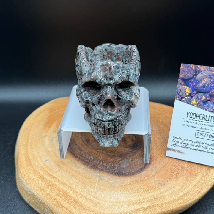 The 7 Directions - Wholesale Spiritual Stone/Crystal - UV reative Yooperlite skull bowl w/ info card H2432
