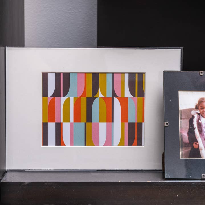 hide+seek SUPPLY CO - Wholesale Picture Frame - Float Acrylic Frame - Clear with Groove Artwork1