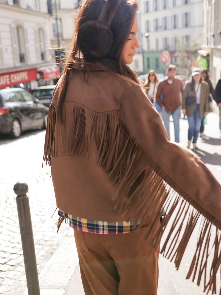 The Corner - Wholesale Jacket - Women's - Veste en suédine à frange "Sia"3