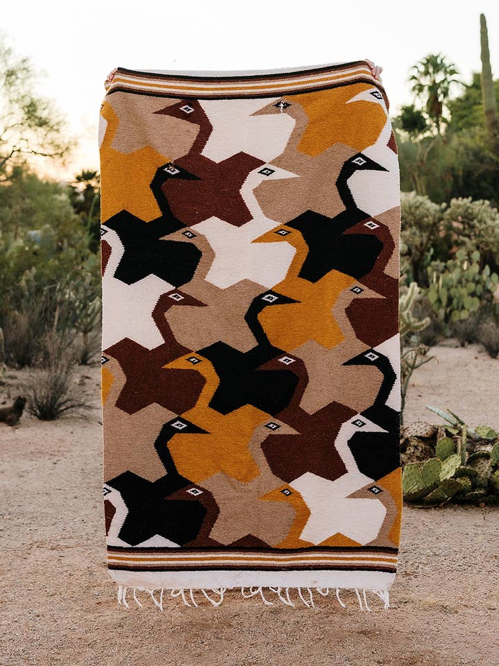 Horizontes Compartidos // Manta Tejida a Mano The Aviary Wrap para venta al por mayor de Tribe and True