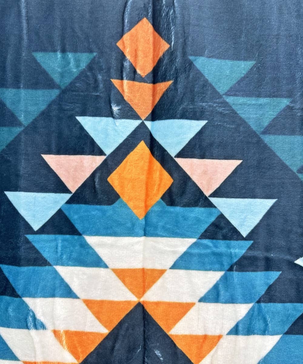 DESHENG ENTERPRISE - Wholesale Throw Blanket - AZTEC WESTERN PRINT FLANNEL BLANKET     1