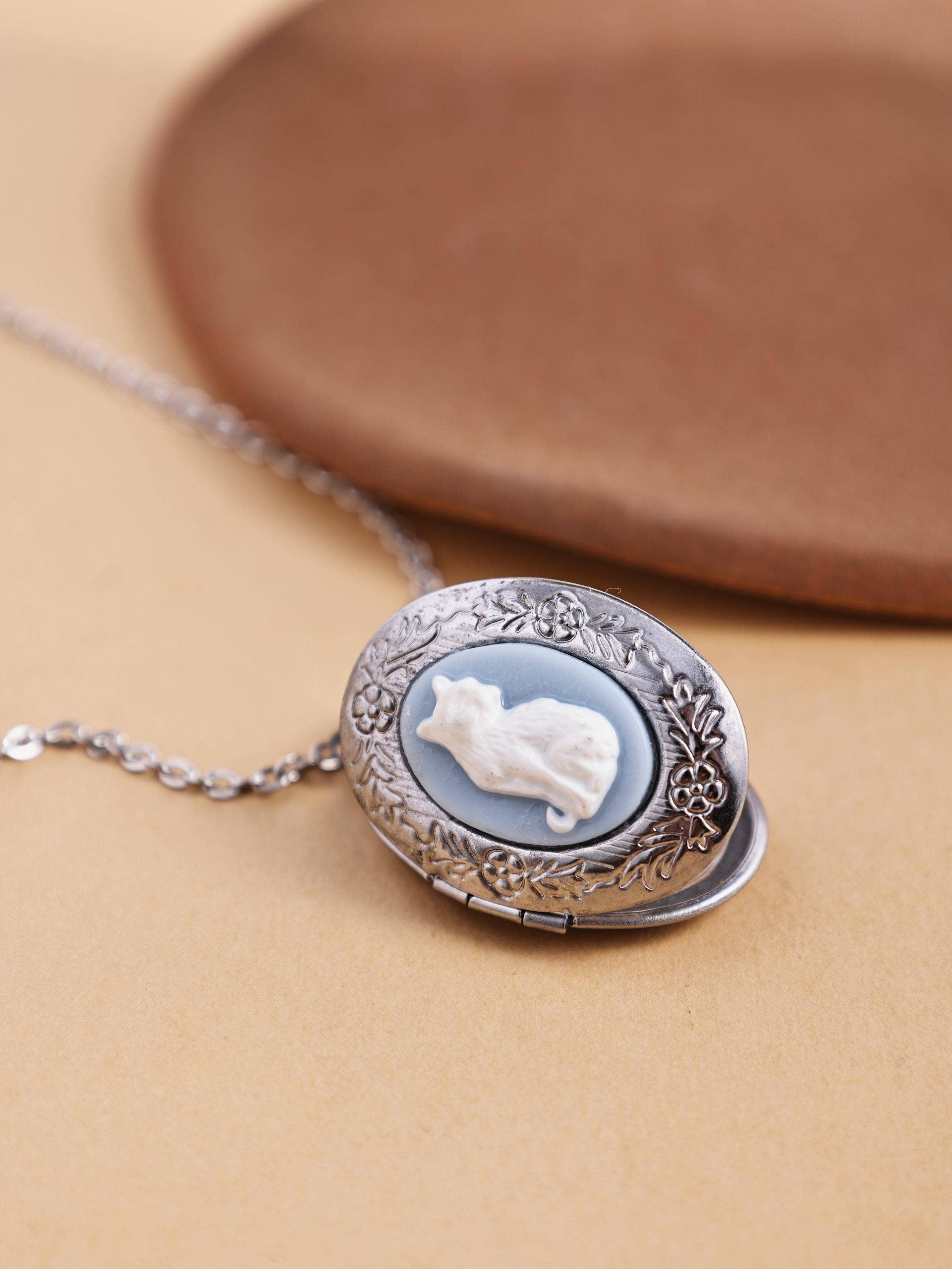 Revelari – Colar pingente/pendente por atacado – Colar com Pendente Oval de Camafeu Vintage de Gato2