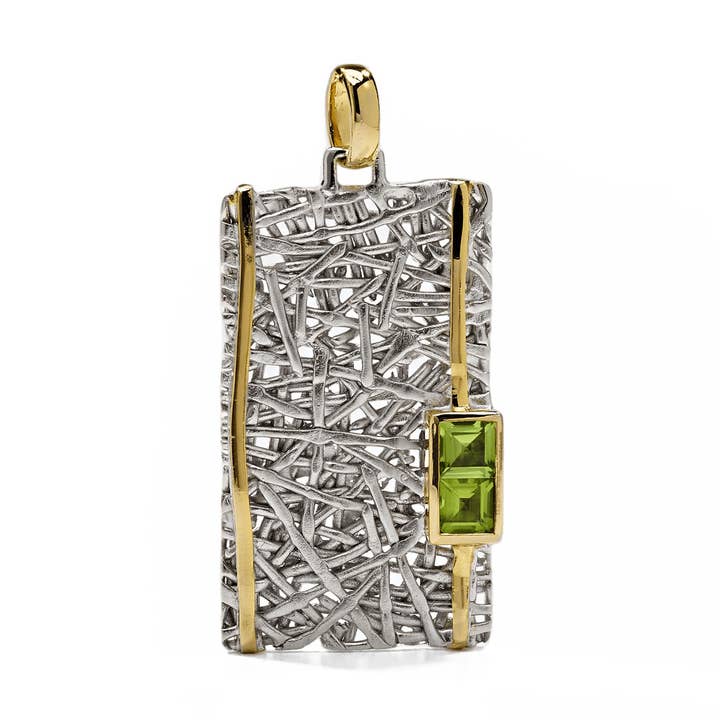 Verina Silver Pendant with Peridot for wholesale by German Kabirski