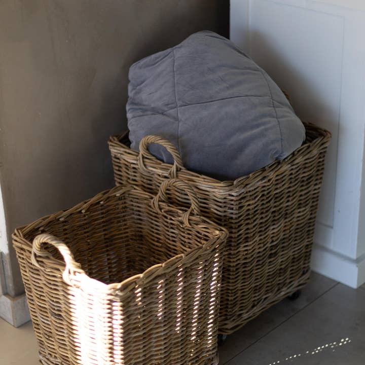 Basketly - Wholesale Basket - Rattan Square Storage Basket on Wheels5