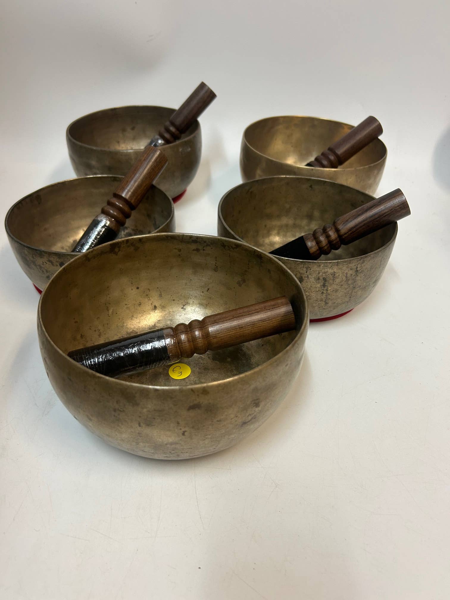 ART HIMALAYAN TRADING LTD - Wholesale Meditation Supplies - 5 piece High quality 7" Antique Handmade Yoga Singing bowl