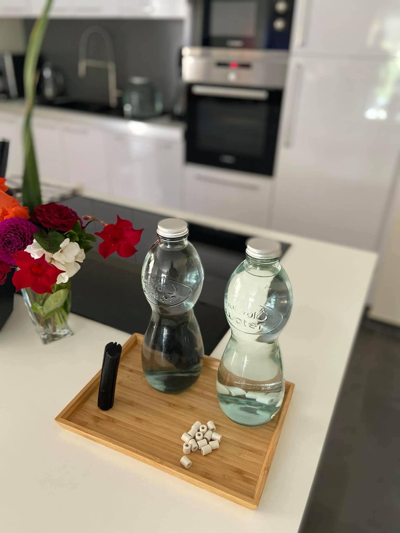 Woody – wholesale Water filter – Natural Water Bottle Set+2 Glasses+with 10 Pearls2