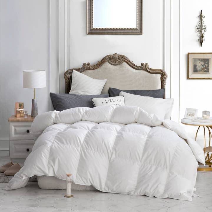 Royal Elite - Wholesale Down Comforter - Canadian Hutterite White Down Duvet Comforter - 700+ Loft1