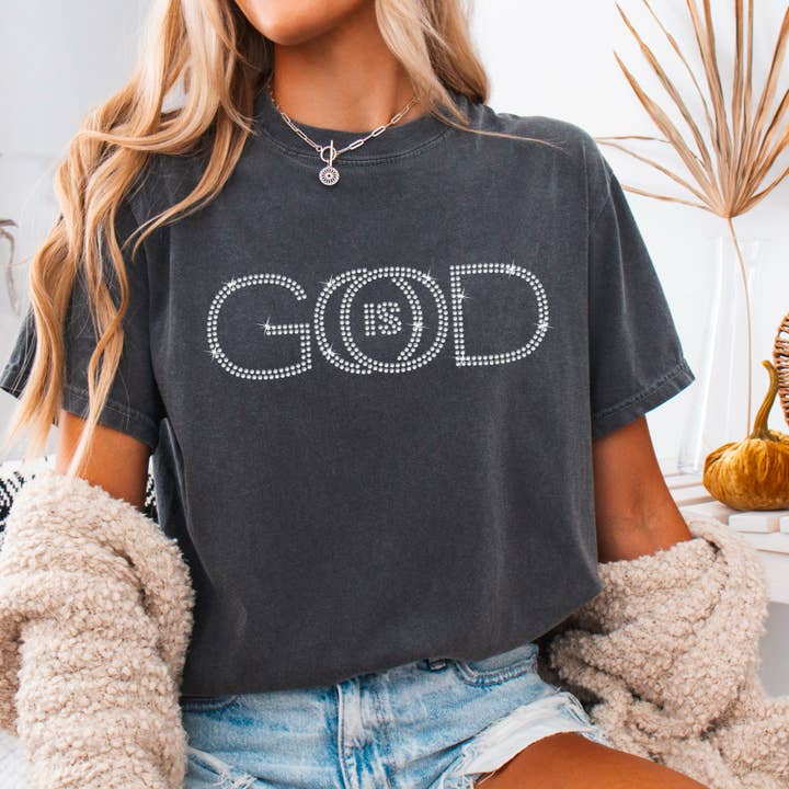 Strass Gott ist gut Christliches T-Shirt | Komfortfarbe für den Großhandel von Shoppe SHC