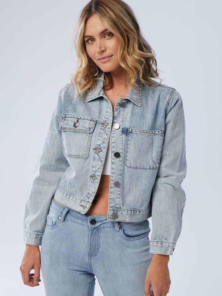 Tyne Lt Wash for wholesale by New London Jeans