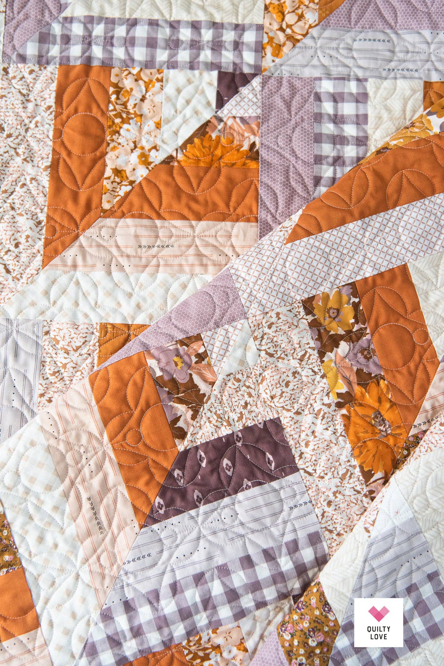 Quilty Love - Wholesale Craft Sewing Kit - Lucky Log Cabins PAPER Quilt Pattern8