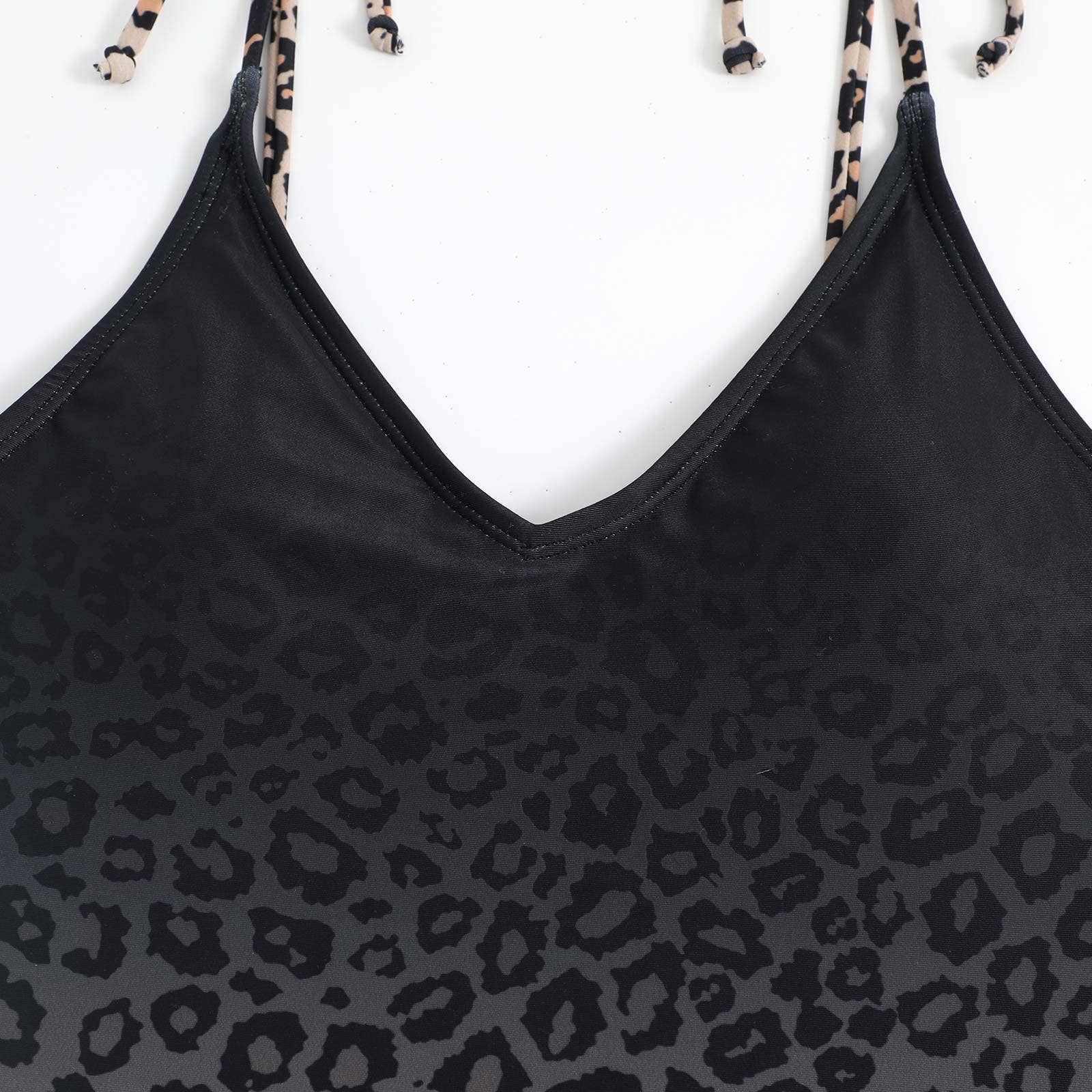 Sweetkama - Venta al por mayor Traje de baño de dos piezas - Mujer - Traje de baño de una pieza con dos tirantes y diseño Salong SKSW4011414