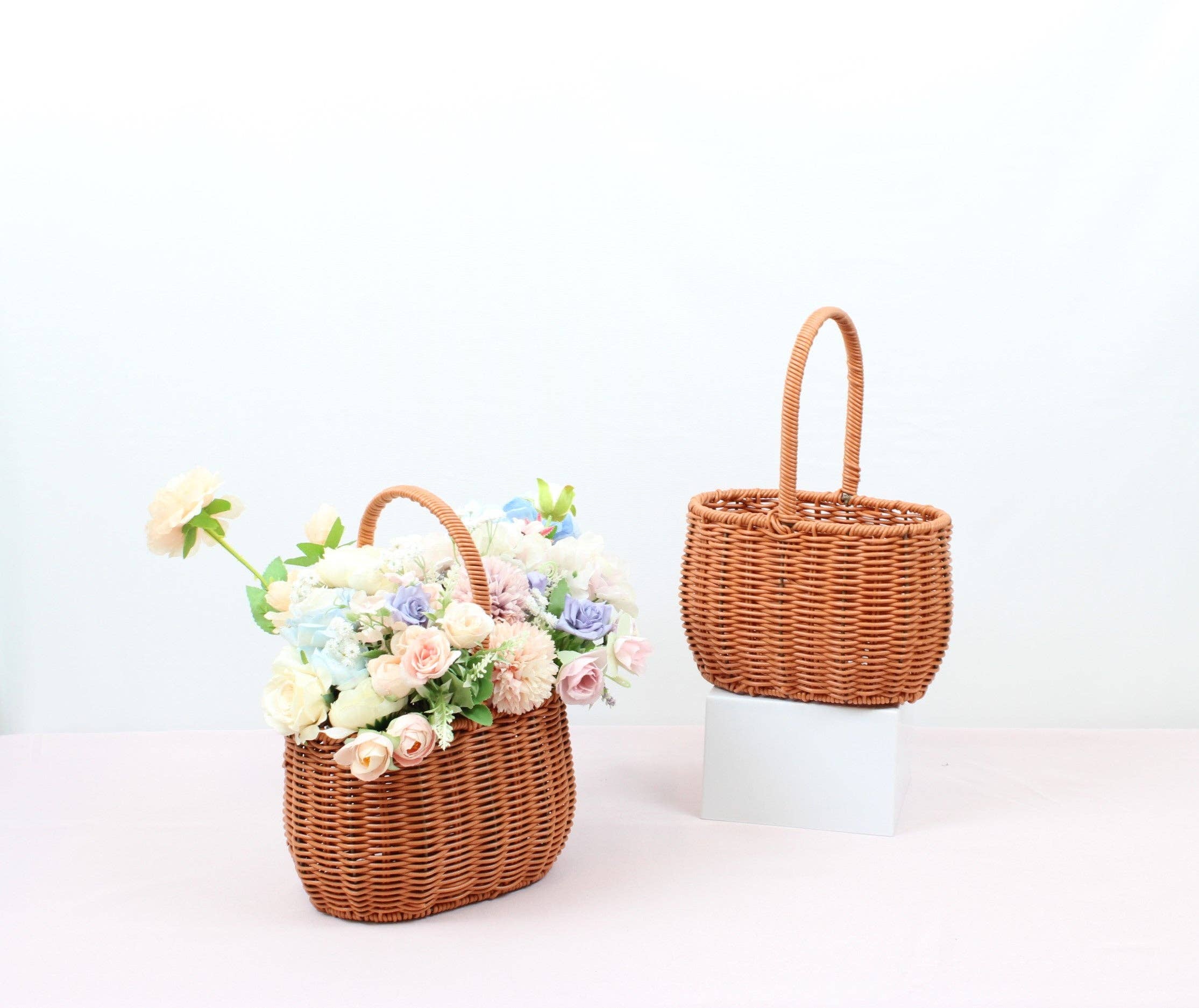 Elegant Design Supply - Wholesale Basket - Cute Small Flower Plastic Woven Imitation Basket