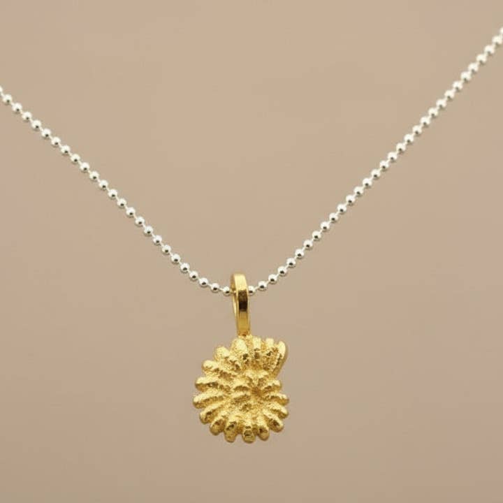 Makers & Providers - Wholesale Pendant/charm necklace - Golden spiral fossil pendant on 45cm ball chain - sterling silver1