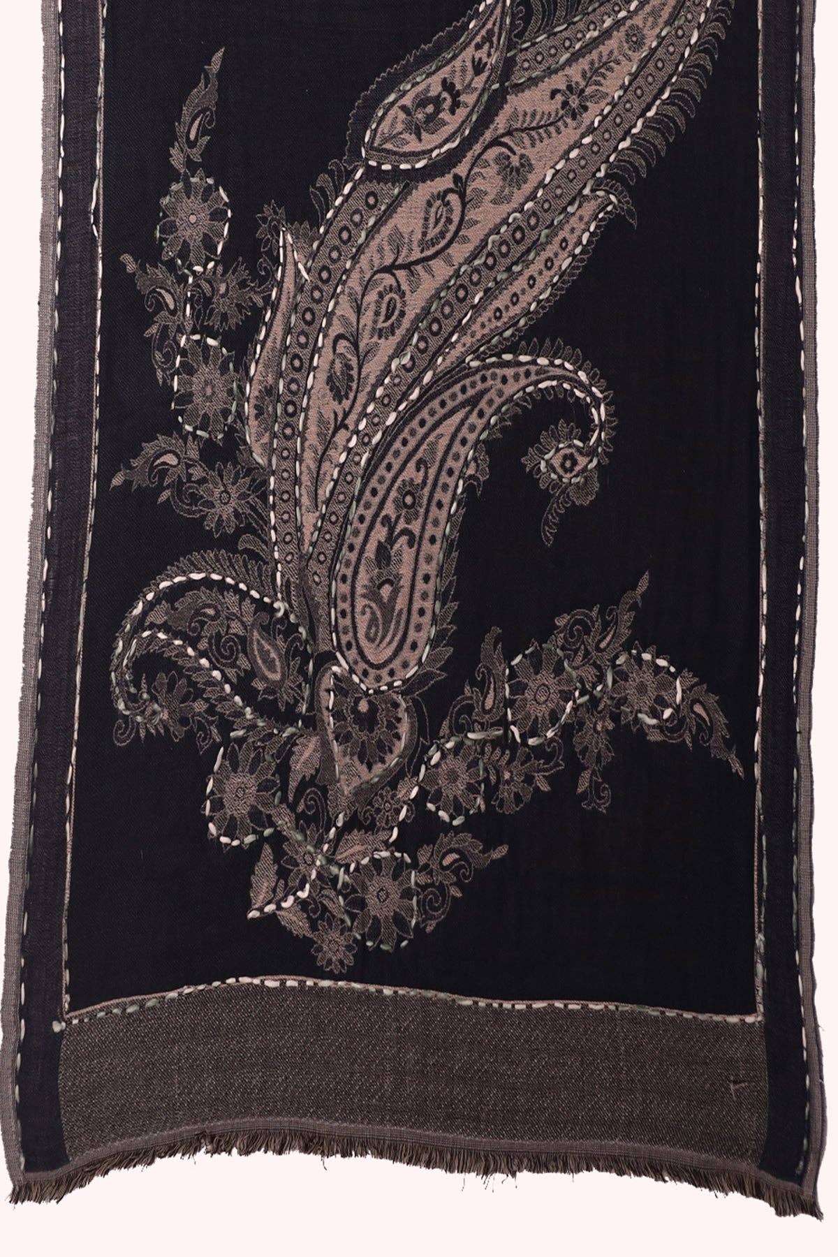 SVEZElife - Wholesale Scarf - Women's - Reversible Paisley Jacquard Cotton Viscose Scarf – Navy Ivory | SVEŽElife1