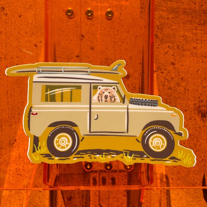 Autocollant Bear-in-a-Rover pour la vente par Caroline Clark