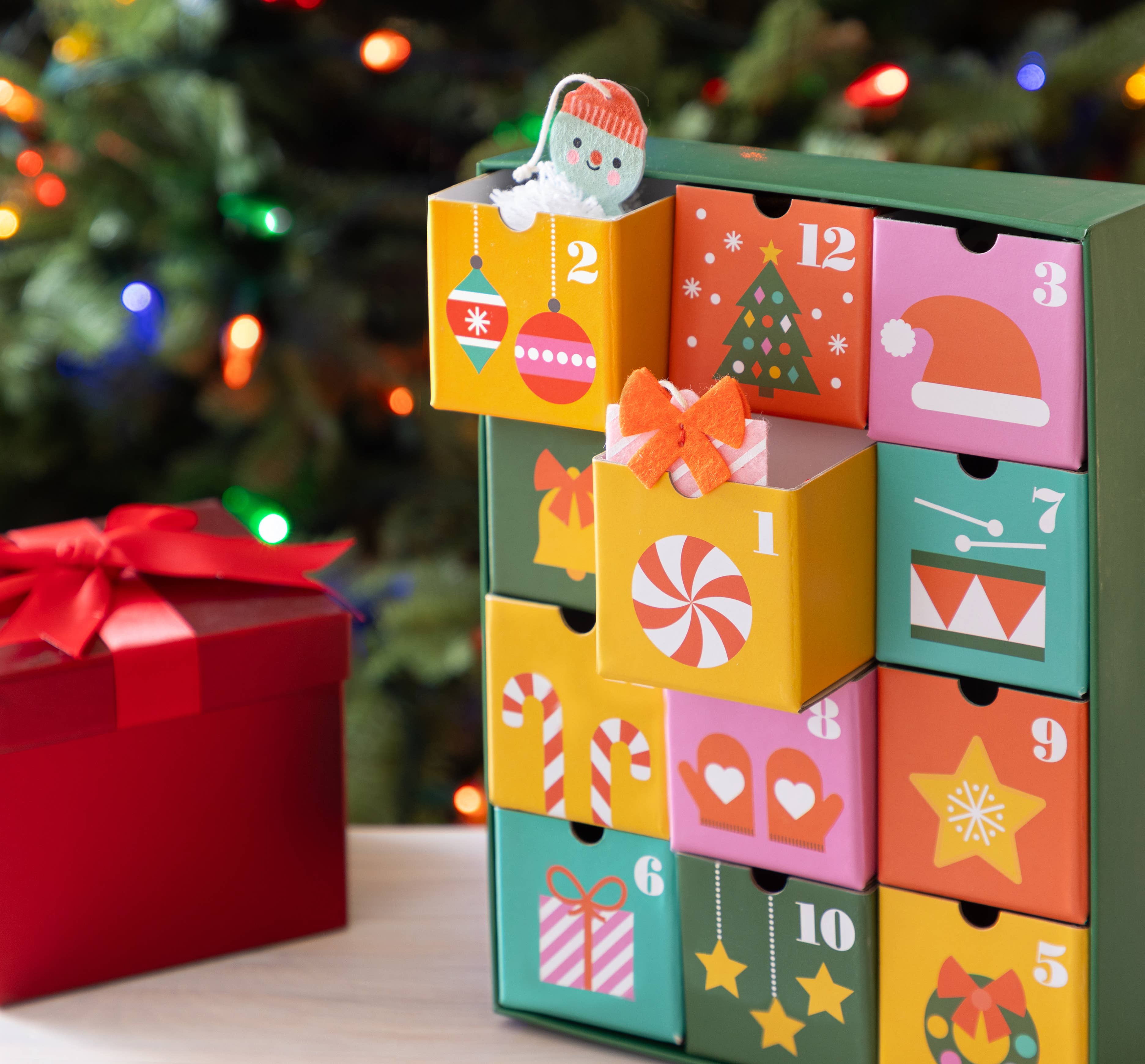 Chronicle Books - Wholesale Advent Calendar - 12 Crafts of Christmas Advent Calendar6