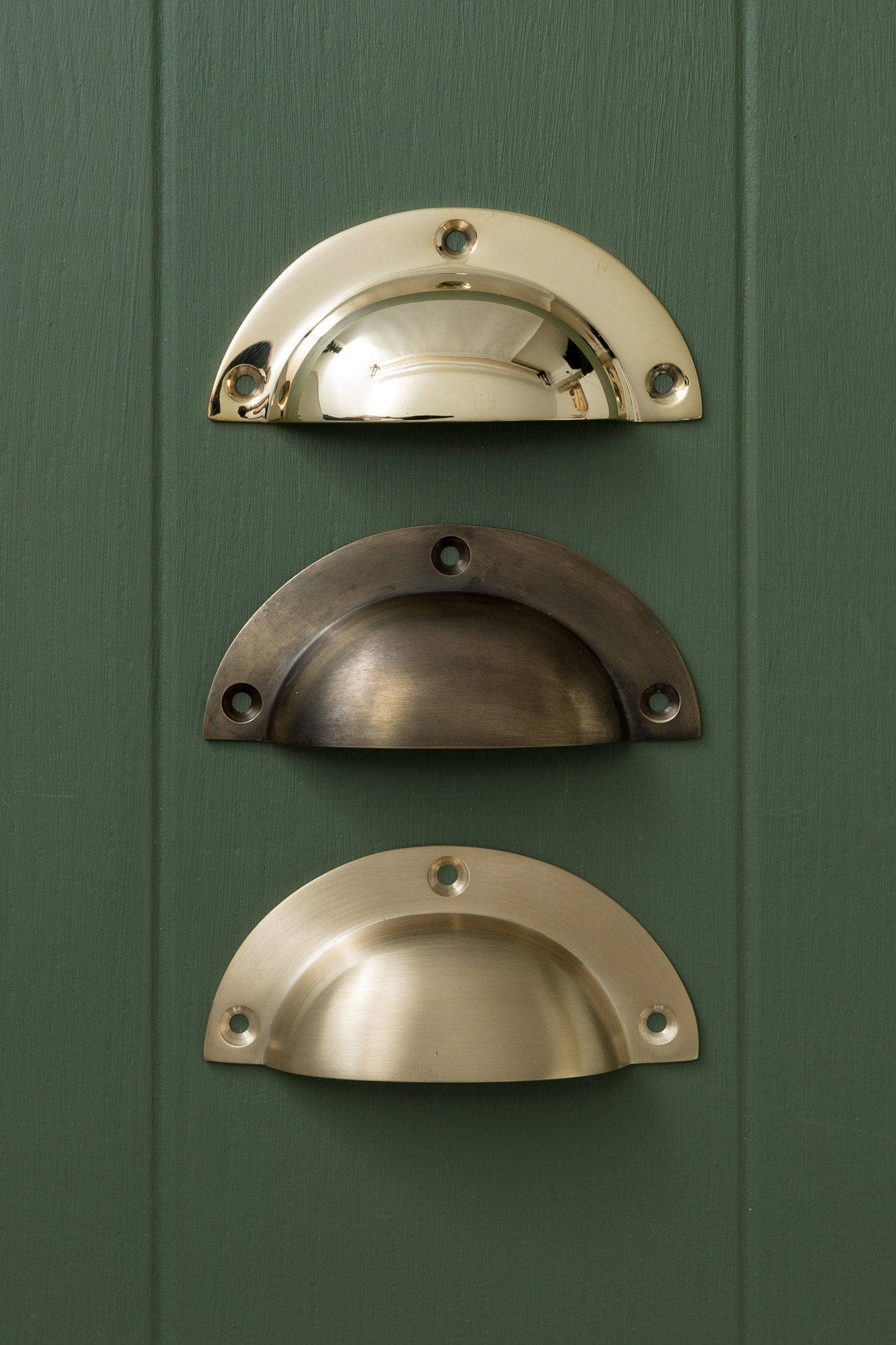 Brass bee – Großhandel Griff/Handgriff – Massive Messing-Küchenschrankknöpfe und runde Griffschalen im viktorianischen Stil10