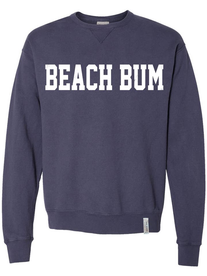 BEACH BUM Crewneck - TILPASSELIGE FARVER for engroshandel hos One Ocean Apparel Co..