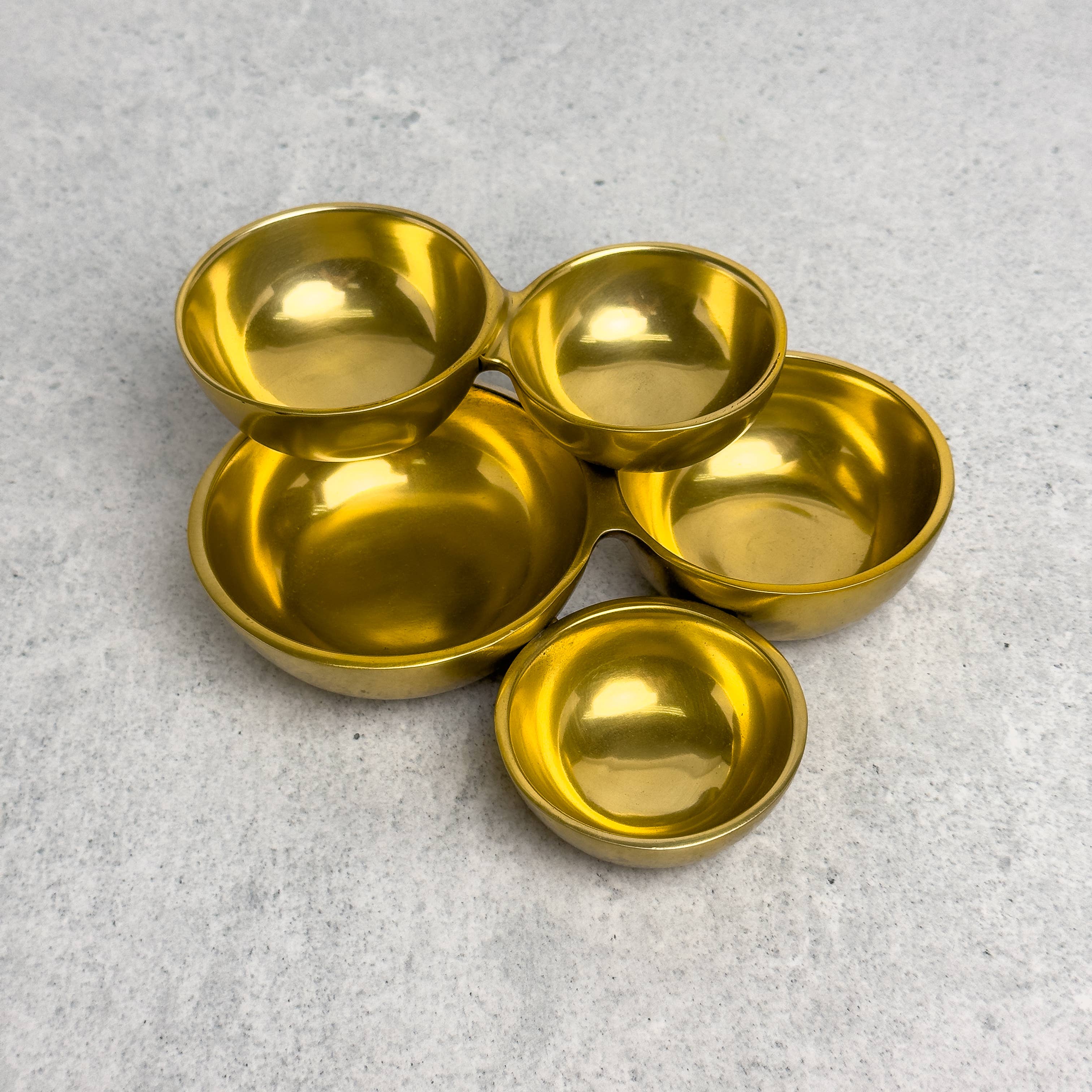 India Handicrafts Inc - Wholesale Decorative Plate/Dish/Bowl - Gold  5-Cluster Bowl1